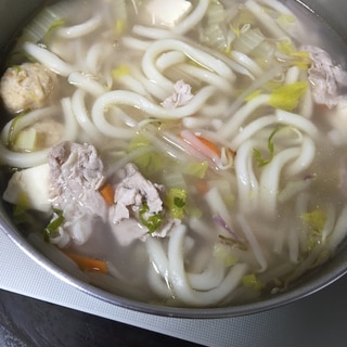 豚肉と肉団子のうどん鍋╰(*´︶`*)╯♡